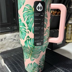 Limited Edition! 40oz HydroJug Tropical Leaf Print Tumbler -Monstera.